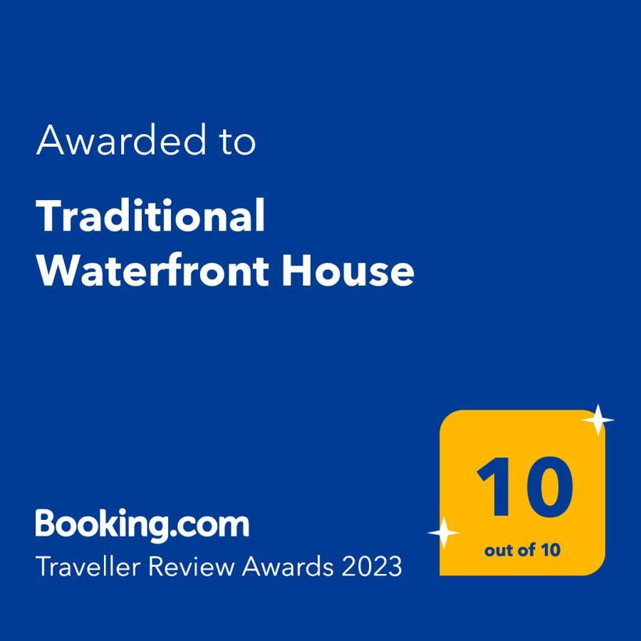 Traditional Waterfront House Mandrakia Ngoại thất bức ảnh